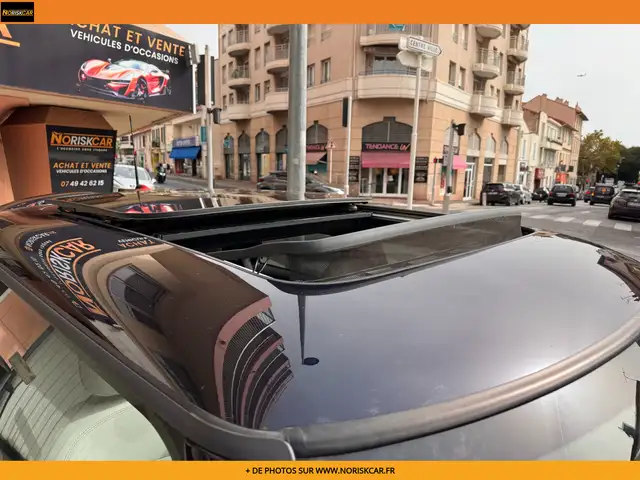 Mini Hatch view 7