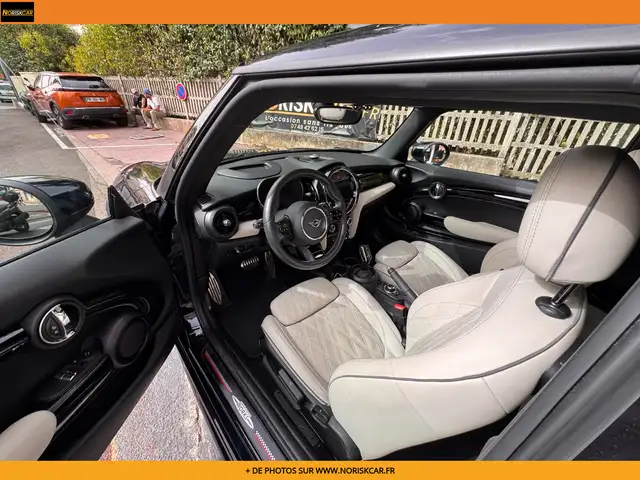 Mini Hatch view 5