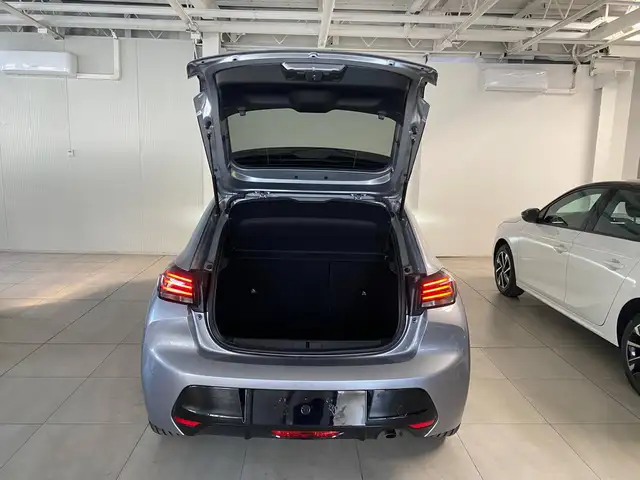Peugeot 208 view 7