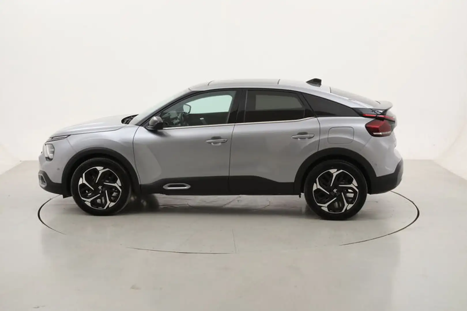 Citroen C4 Shine 1.2 Benzina 131CV Сірий - 2