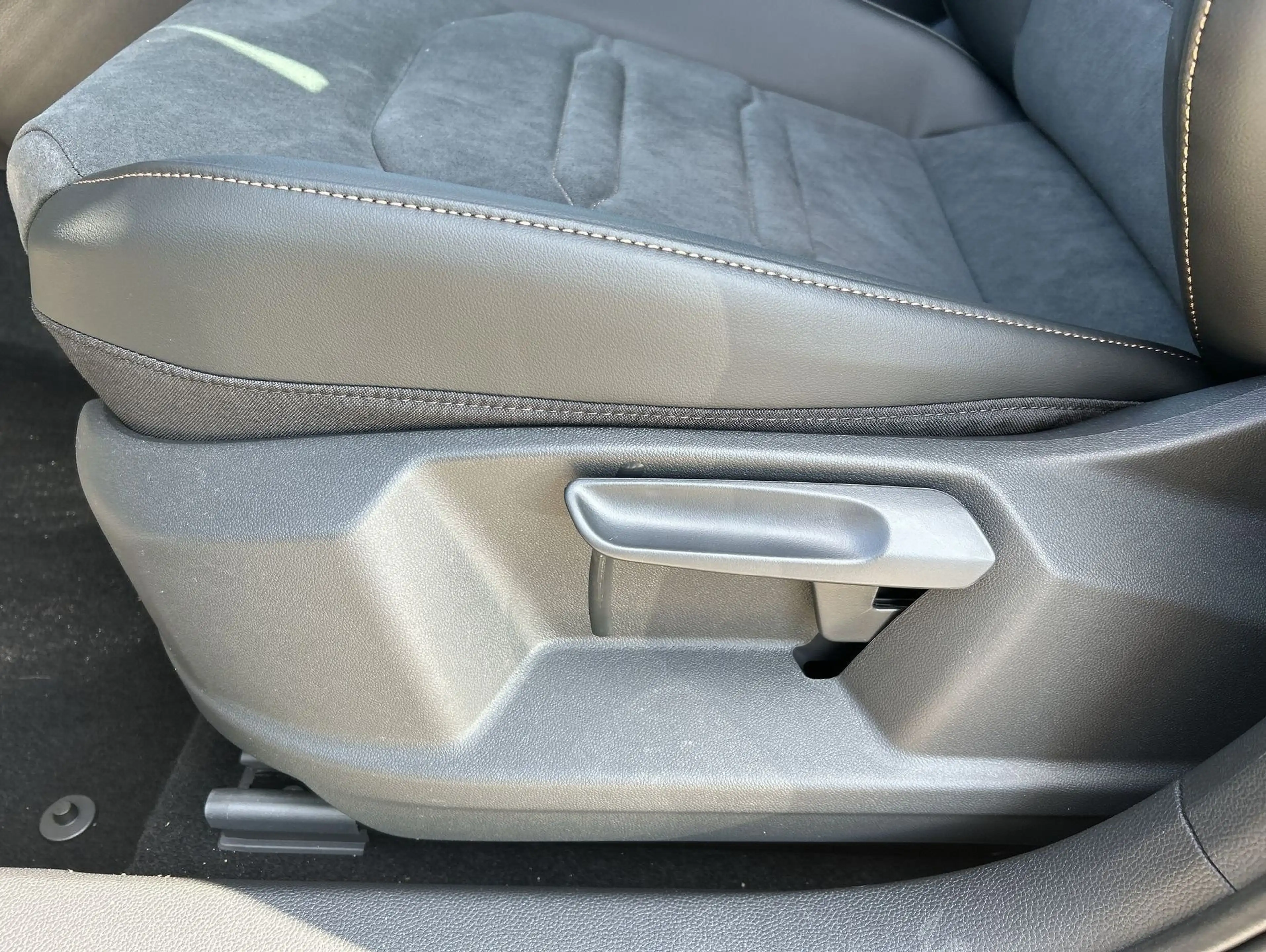 CUPRA Ateca 1.5 TSI ACC LED Navi RFK Sitzh Klimaaut. — photo 13