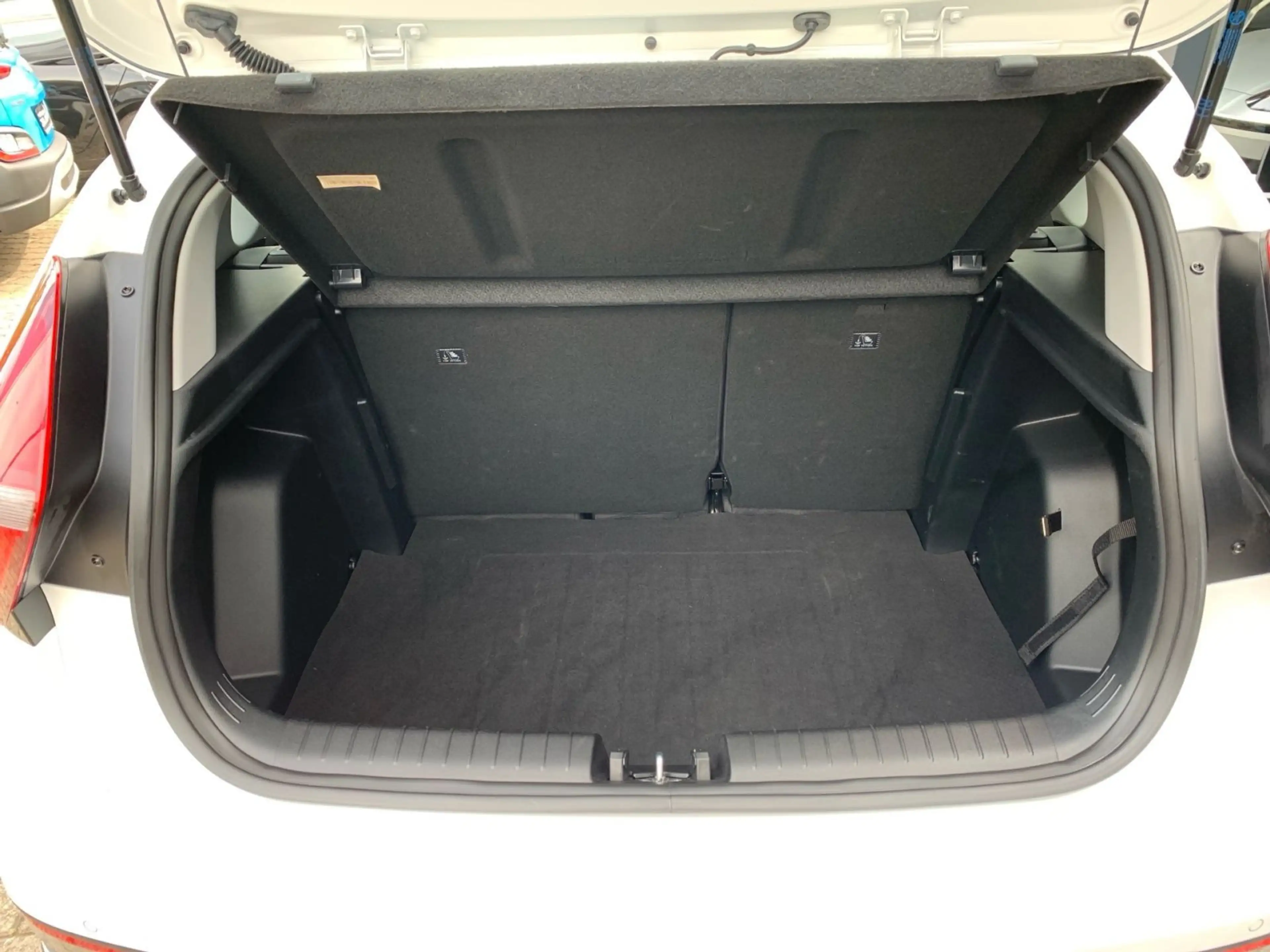 Hyundai BAYON 1.0 T-GDI Select Navi Kamera Allwetter — photo 12