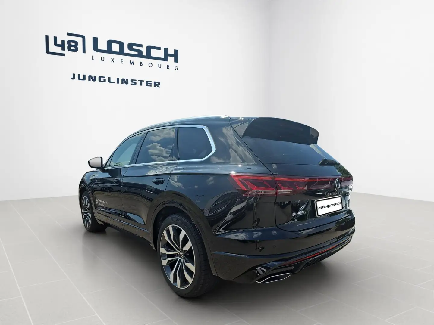 Volkswagen Touareg R-Line Noir - 2