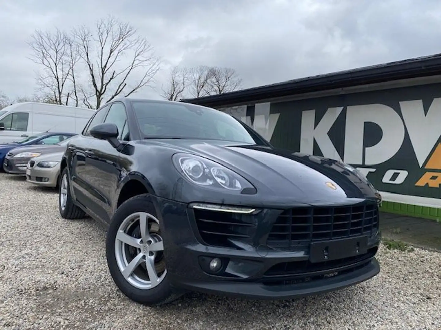 Porsche Macan 2.0 Turbo PDK Gris - 1