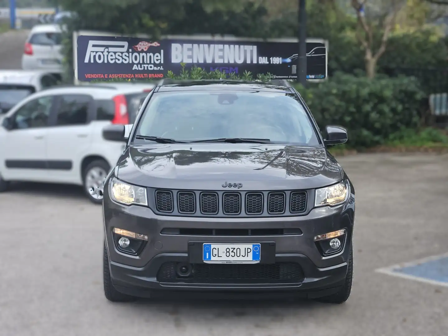 Jeep Compass Downtown Special Edition - 1.4 Benz 140cv - Gris - 1