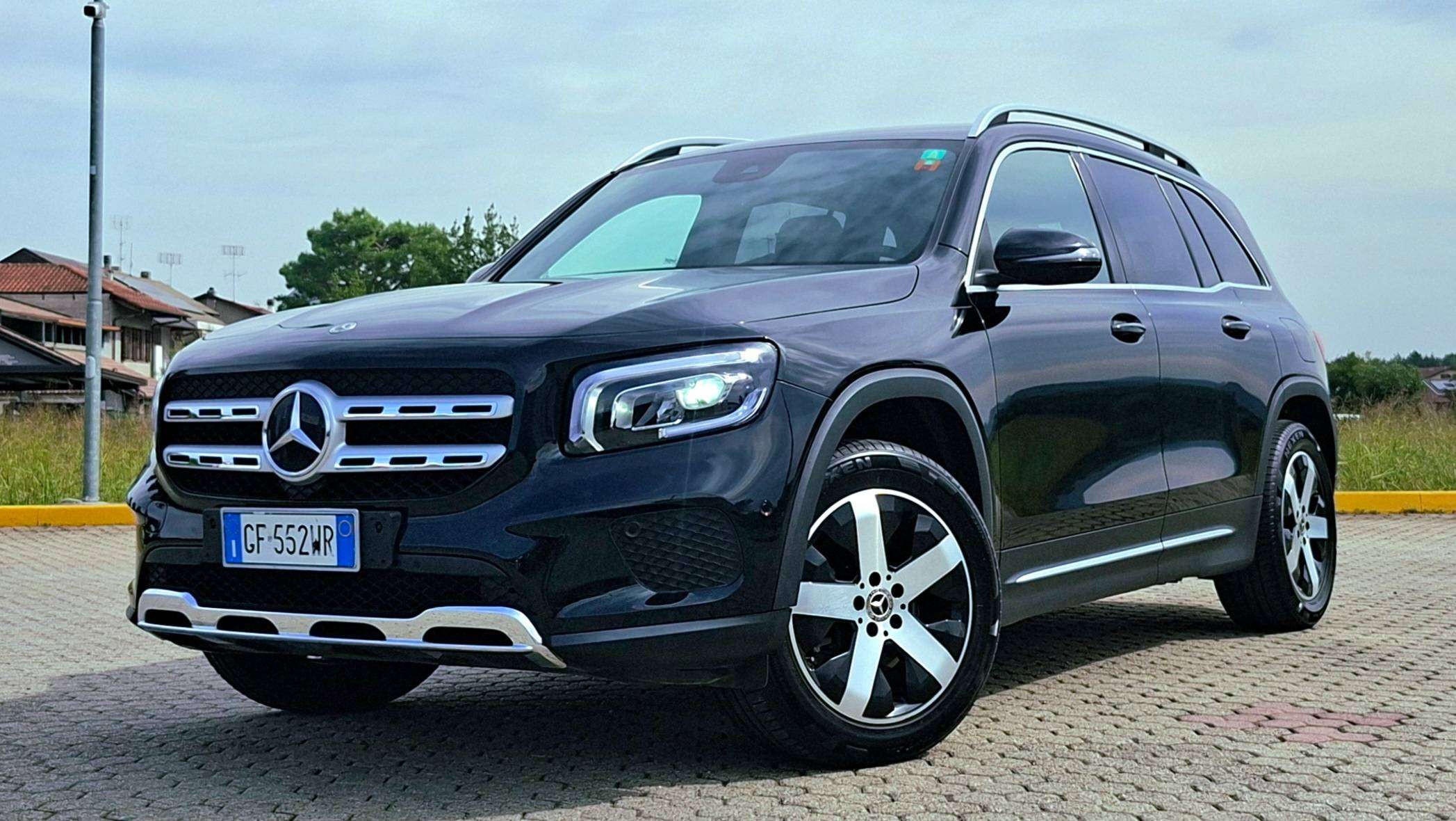 Mercedes-Benz GLB 200