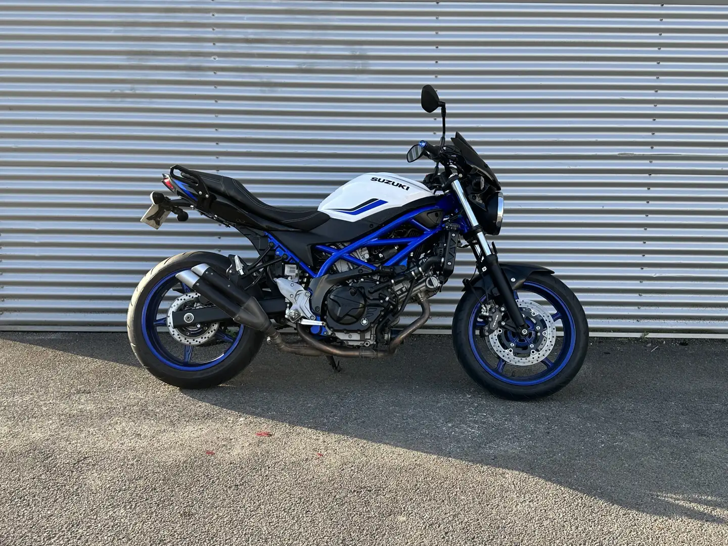 Suzuki SV 650 Blanc - 1