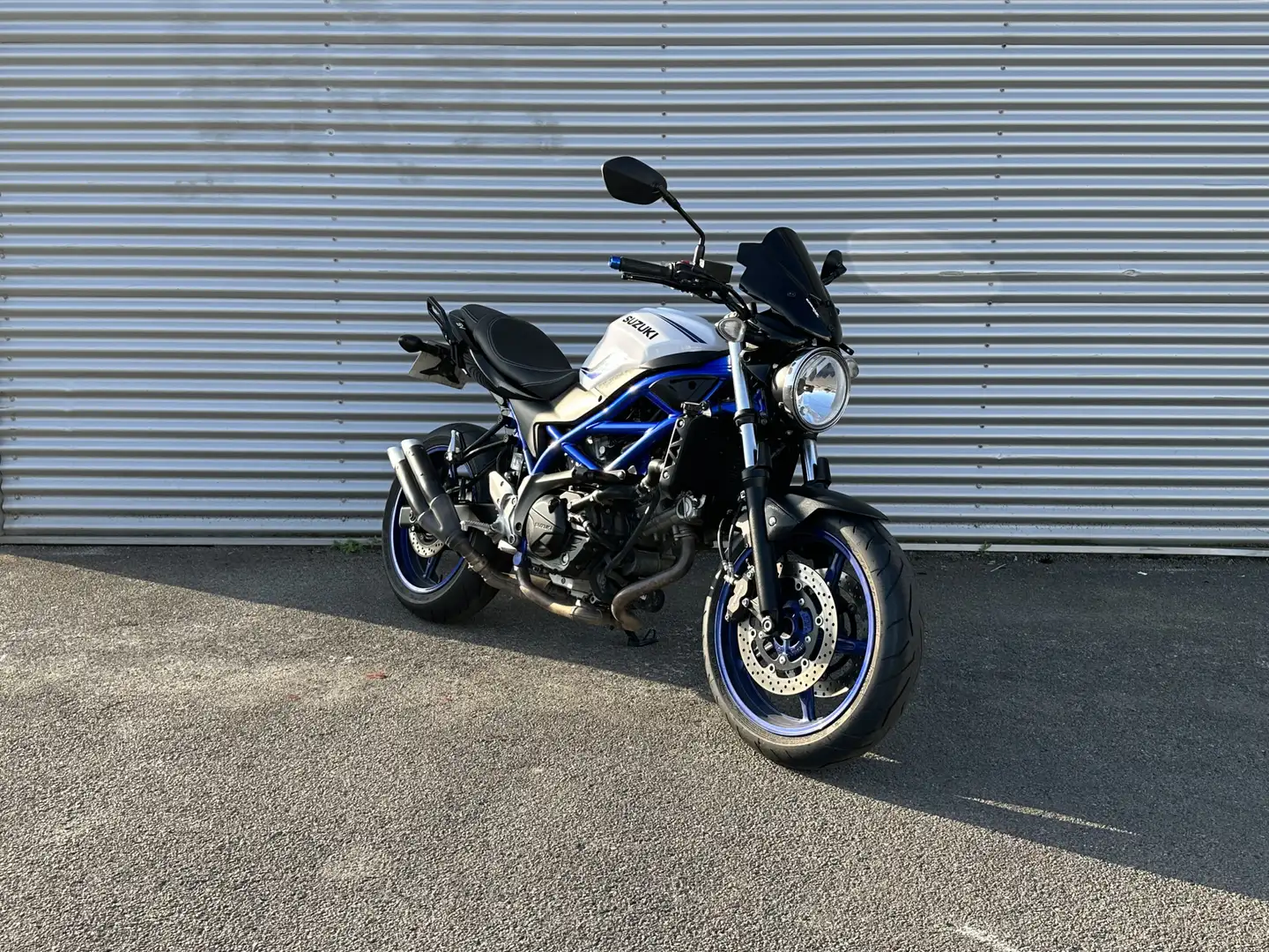 Suzuki SV 650 Blanc - 2