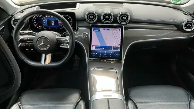 Mercedes-Benz C-Class view 12