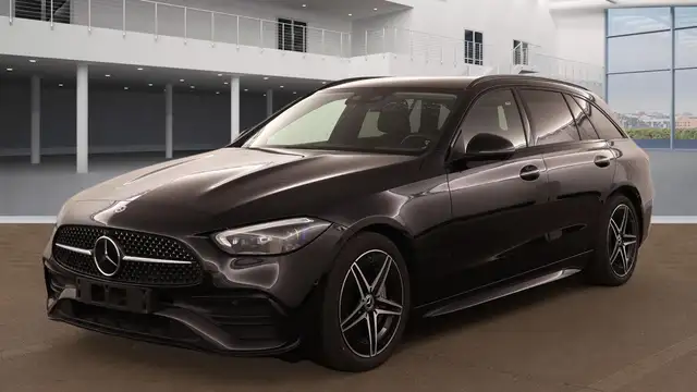 Mercedes-Benz C-Class view 3