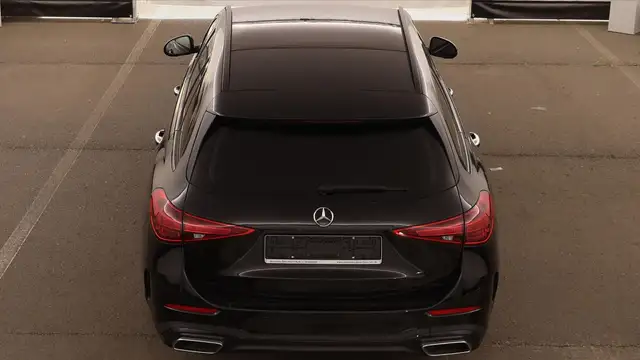 Mercedes-Benz C-Class view 9
