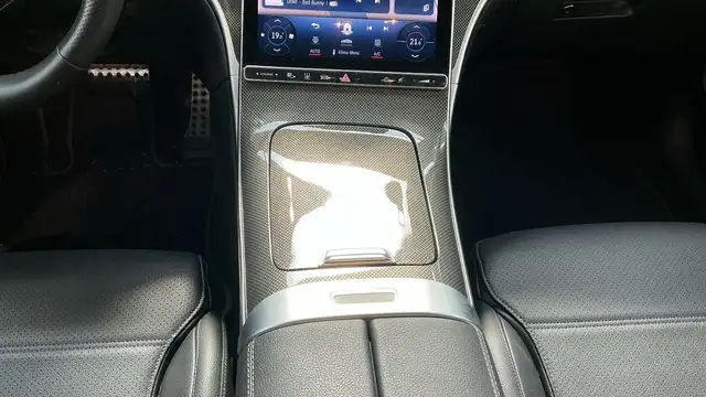 Mercedes-Benz C-Class view 13