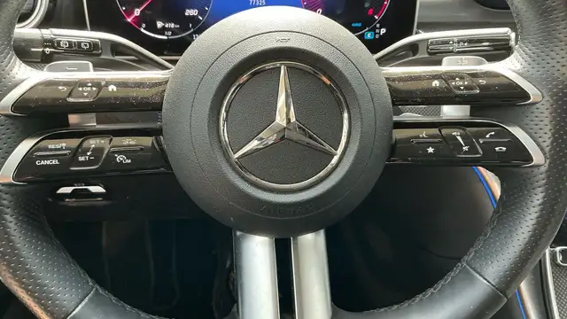 Mercedes-Benz C-Class view 14