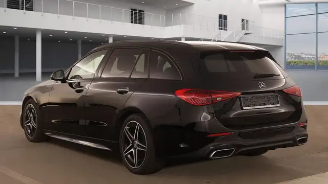 Mercedes-Benz C-Class view 6