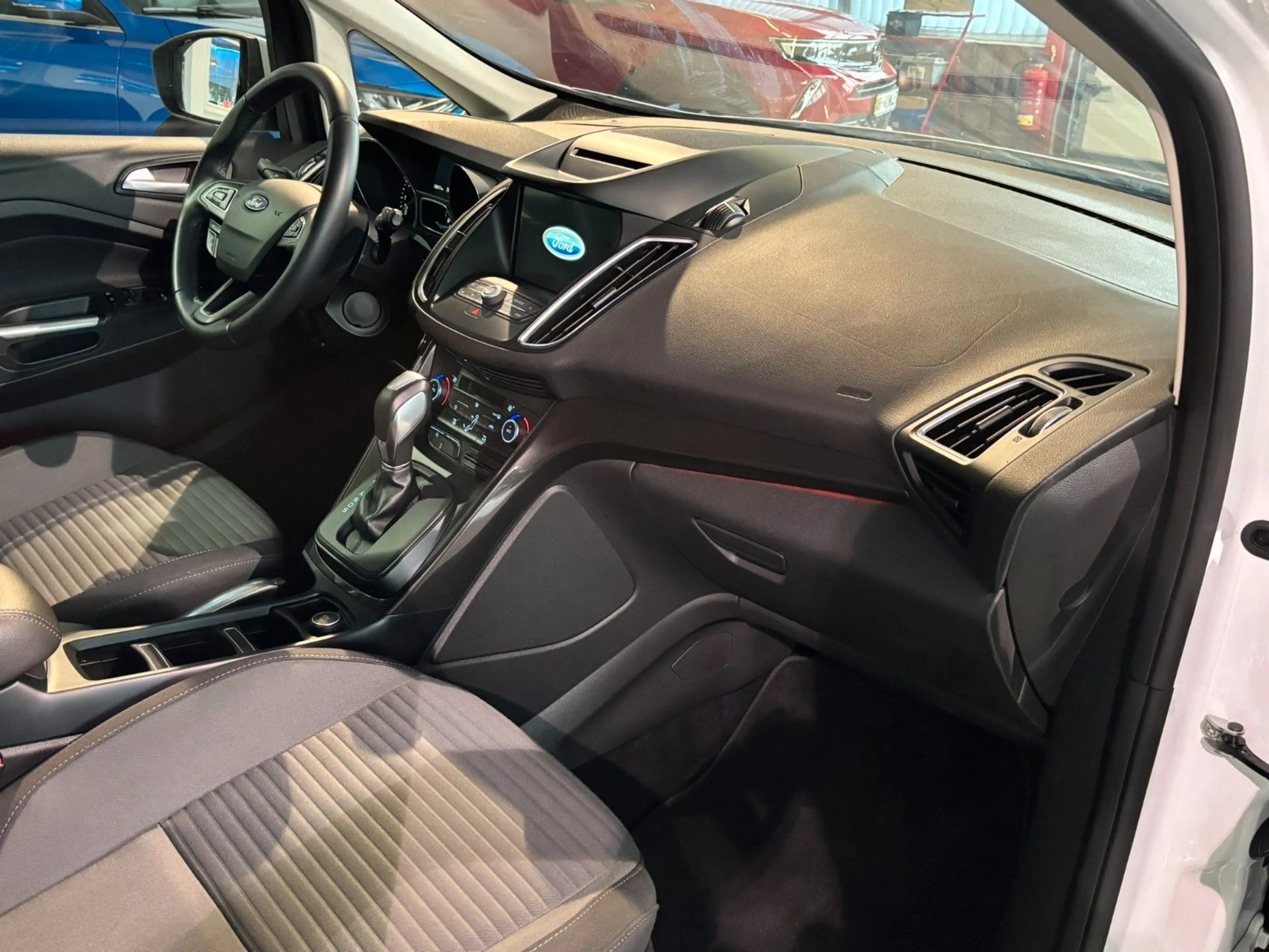 Ford C-Max Titanium  Klimaautomatik DAB+ — photo 11