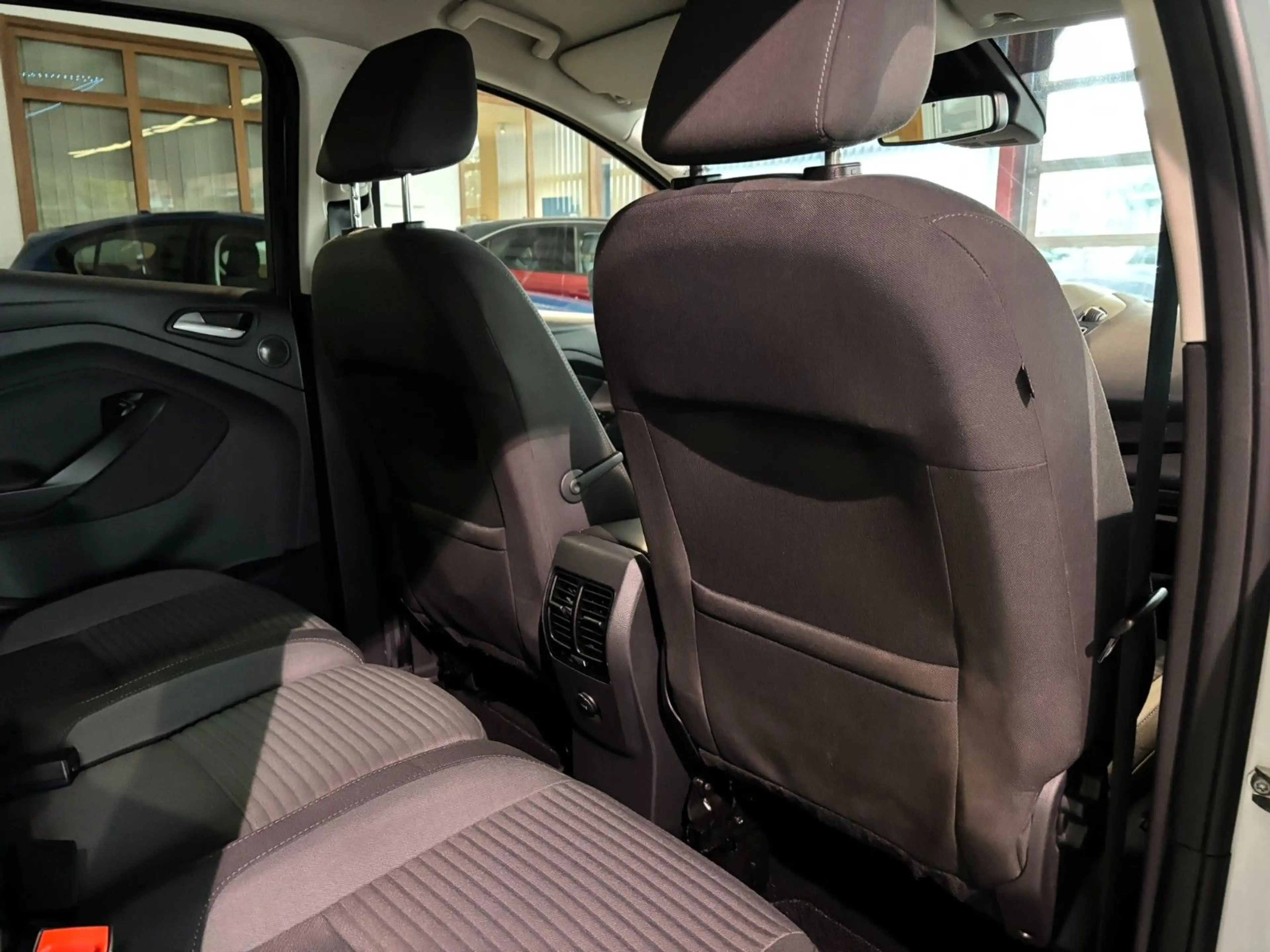 Ford C-Max Titanium  Klimaautomatik DAB+ — photo 14