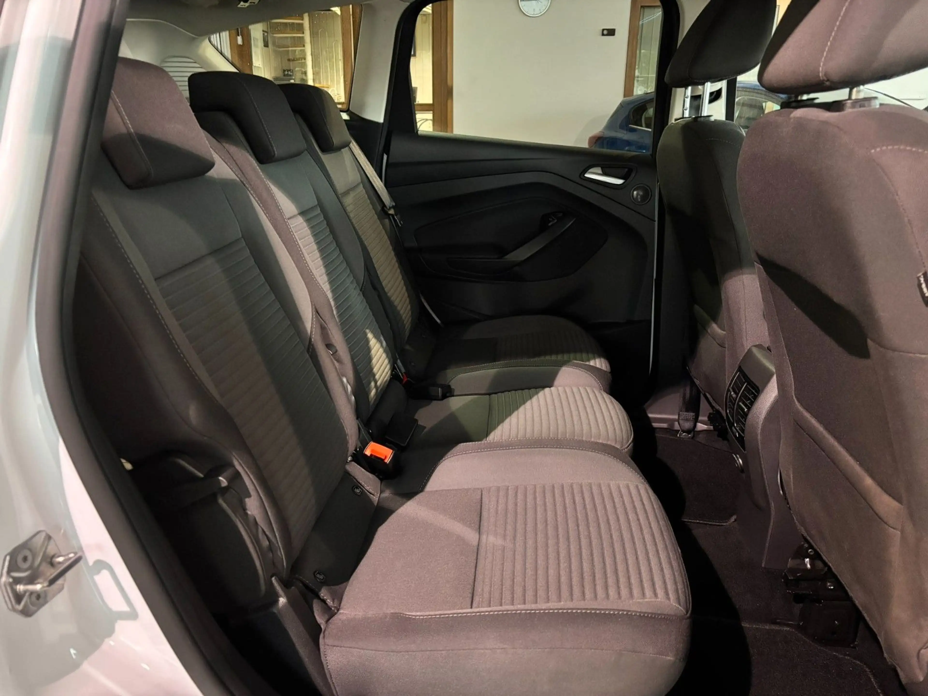 Ford C-Max Titanium  Klimaautomatik DAB+ — photo 13