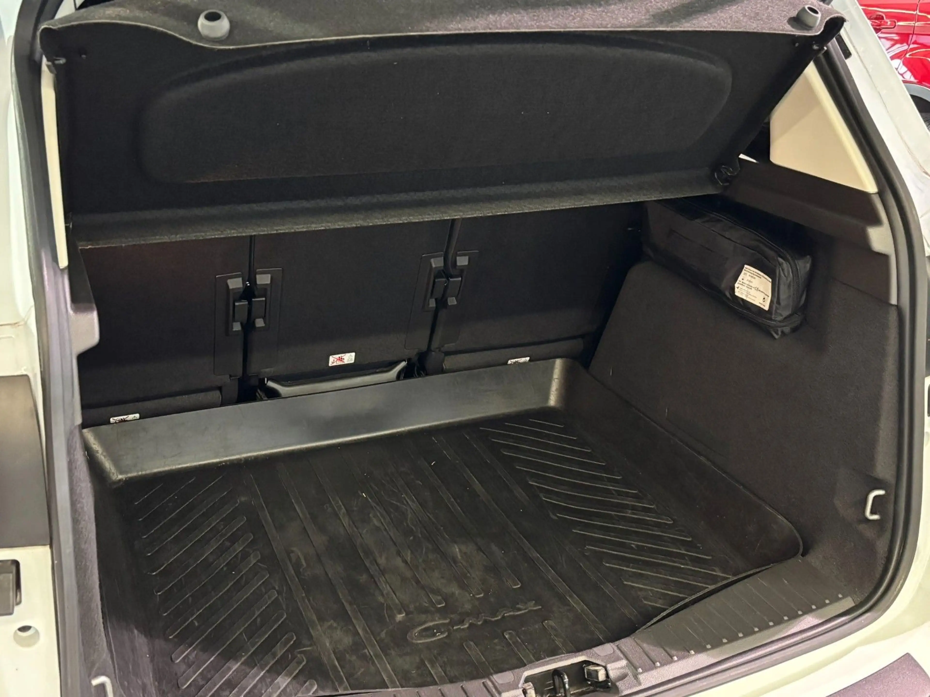 Ford C-Max Titanium  Klimaautomatik DAB+ — photo 17