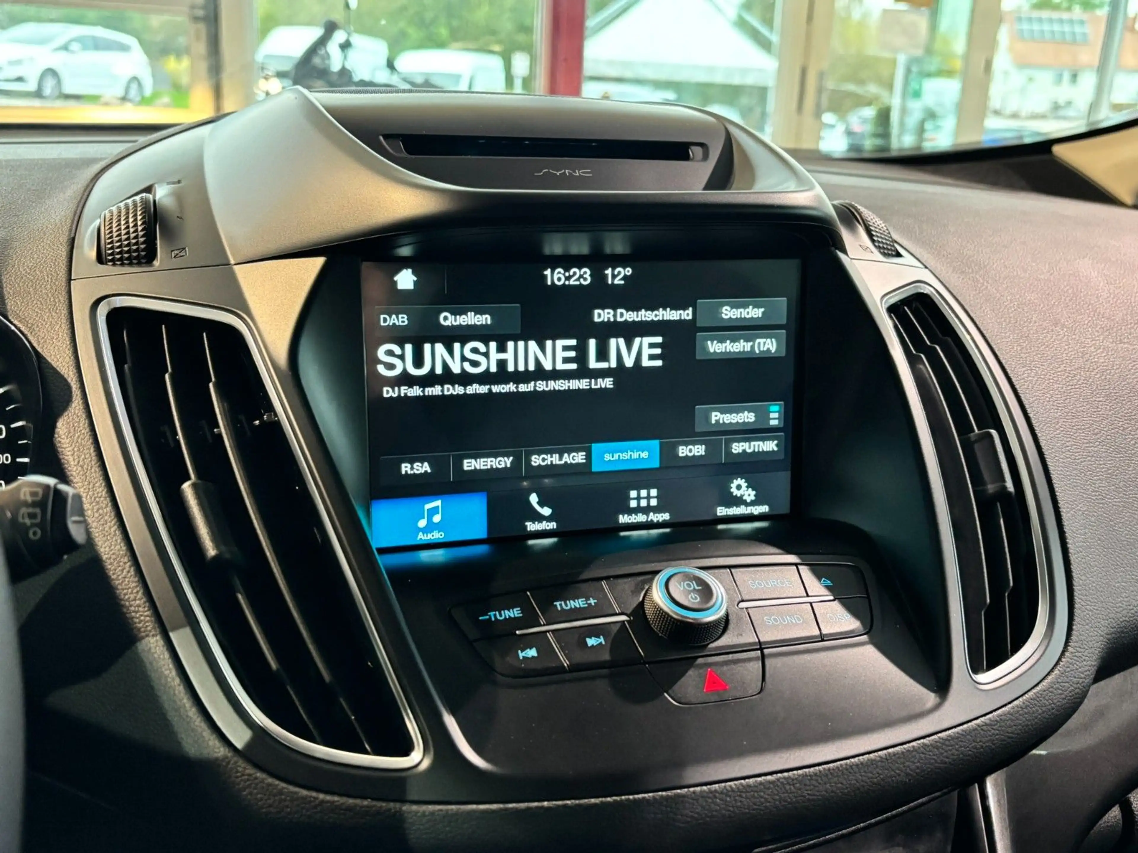 Ford C-Max Titanium  Klimaautomatik DAB+ — photo 27
