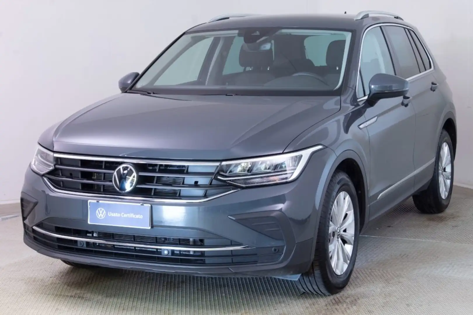 Volkswagen Tiguan 2.0 TDI 150 CV SCR DSG Life Grigio - 1