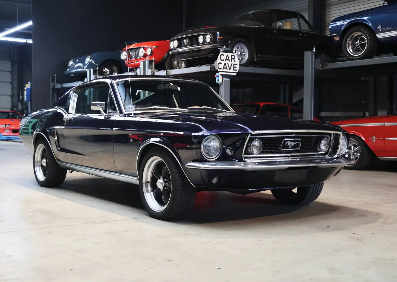 Ford Mustang Fastback GT (302 J-code with 4 speed manual) + original parts, foto 1