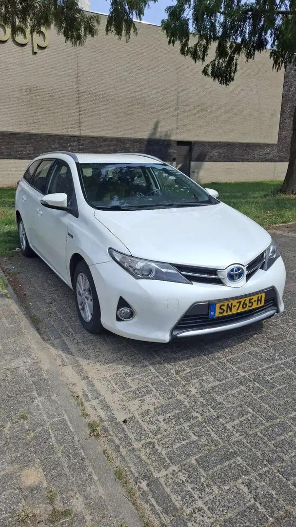 Toyota Auris 1.8 VVT-i Hybrid Automatik Touring Sports Life Plu - 1