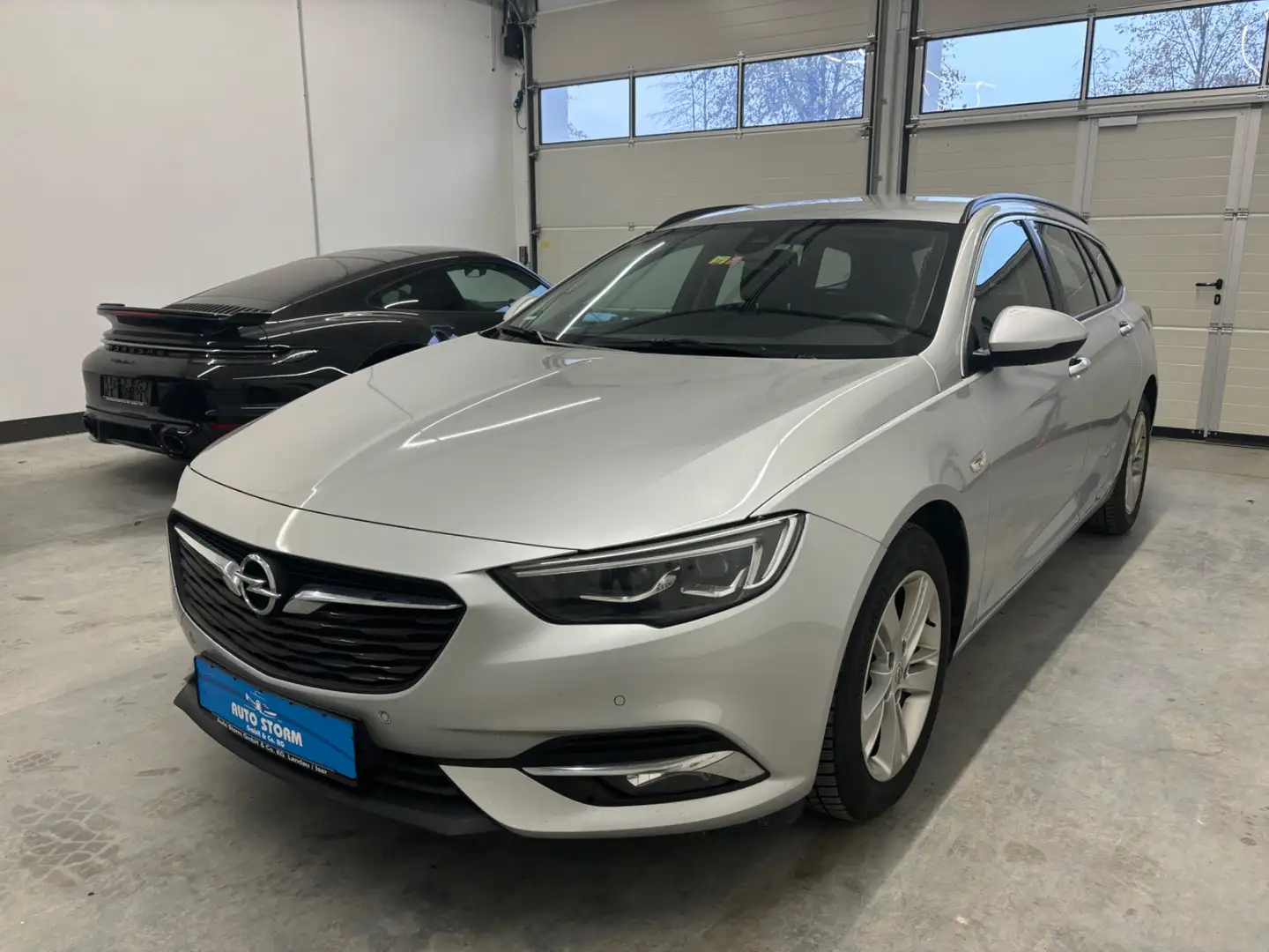 Opel Insignia B Sports Tourer 2.0 CDTI Business Edition*LED*STHZ Silber - 1