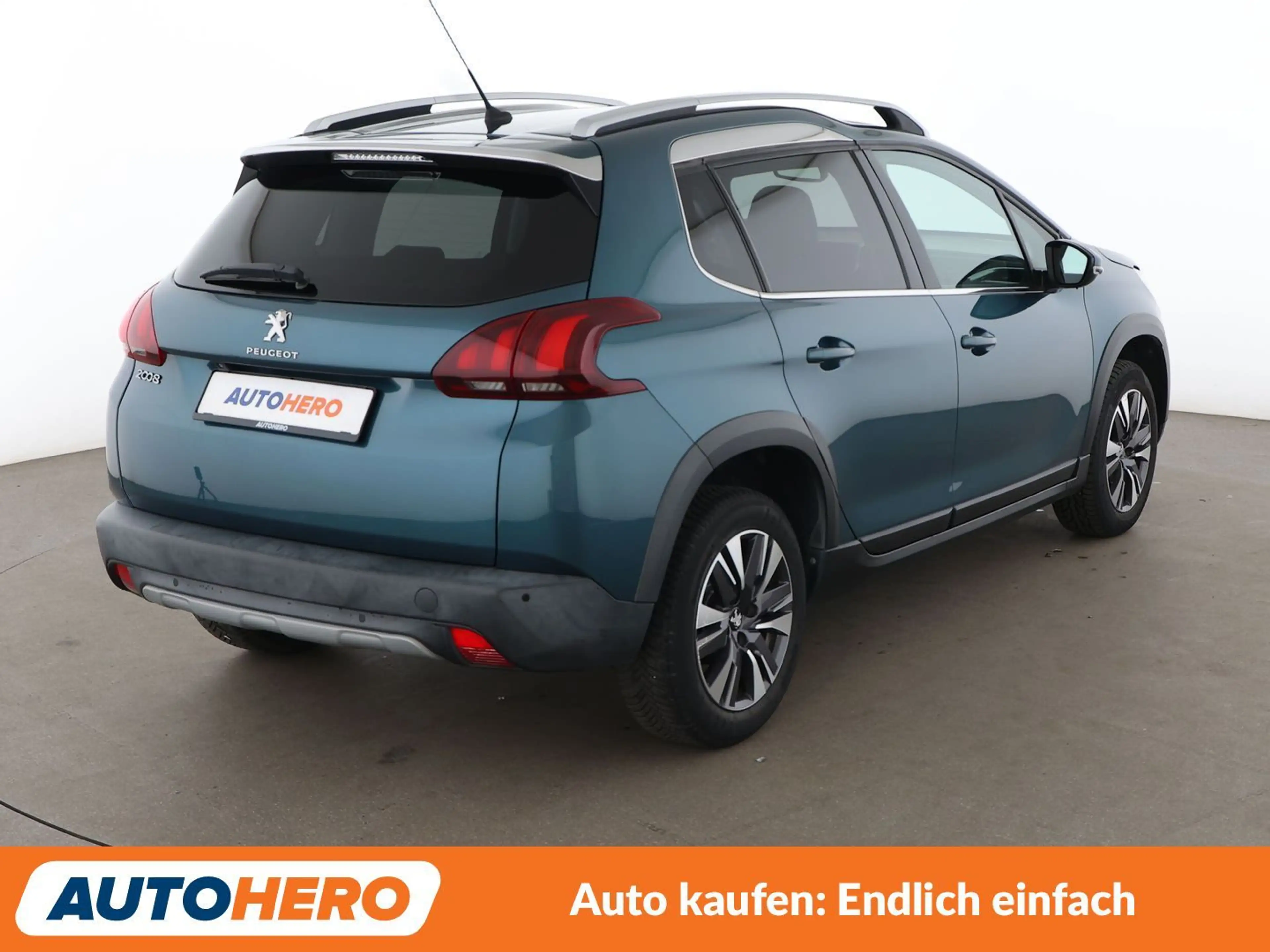 Peugeot 2008 1.2 PureTech Allure*NAVI*TEMPO*CAM*PDC*SHZ* — photo 6