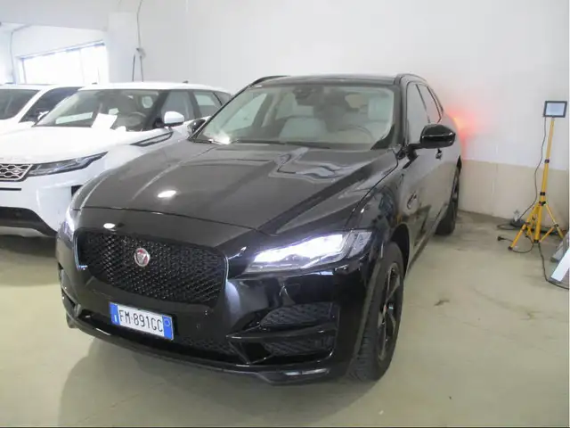 Jaguar F-Pace 2.0d i4 Portfolio awd 240cv auto - TETTO, PELLE CHIARA, STRA STRA FULL ! POCHISSIMI KM PERCORSI,AFFARE
