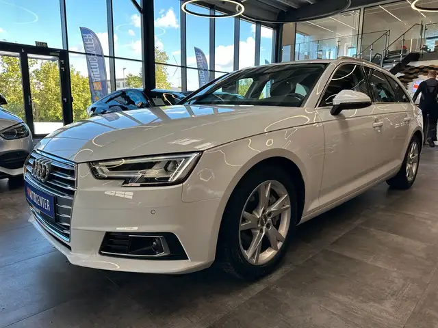Audi A4 view 22