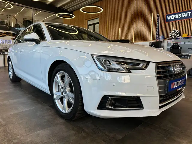 Audi A4 view 18