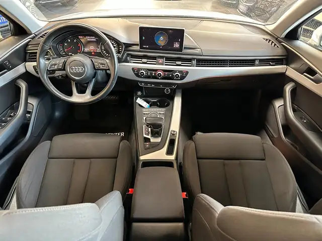 Audi A4 view 7