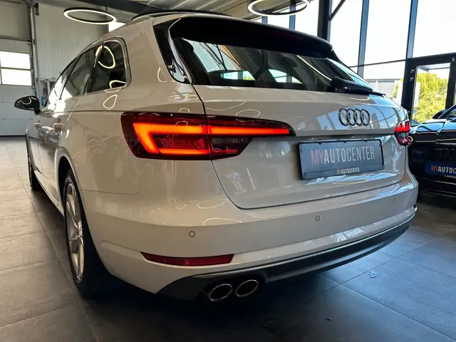 Audi A4 view 5