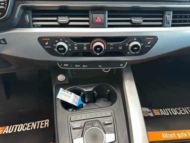 Audi A4 view 9