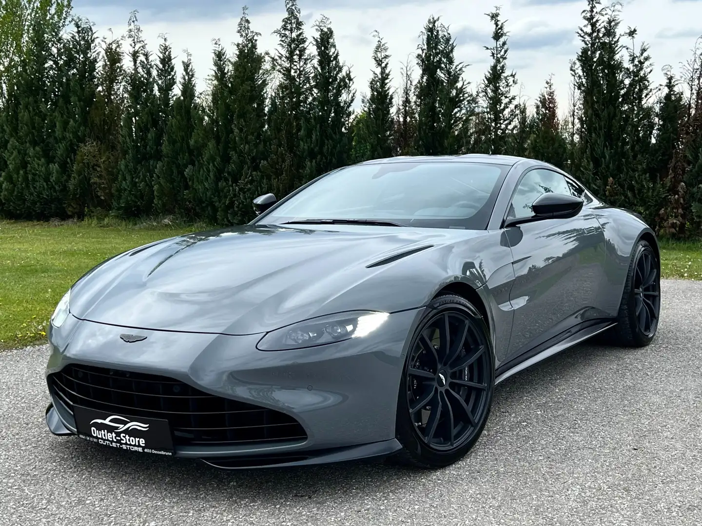 Aston Martin Vantage V8 4,0 Coupe*1.Besitz*Ö-Auto*Neuwertig*Traum* Šedá - 1