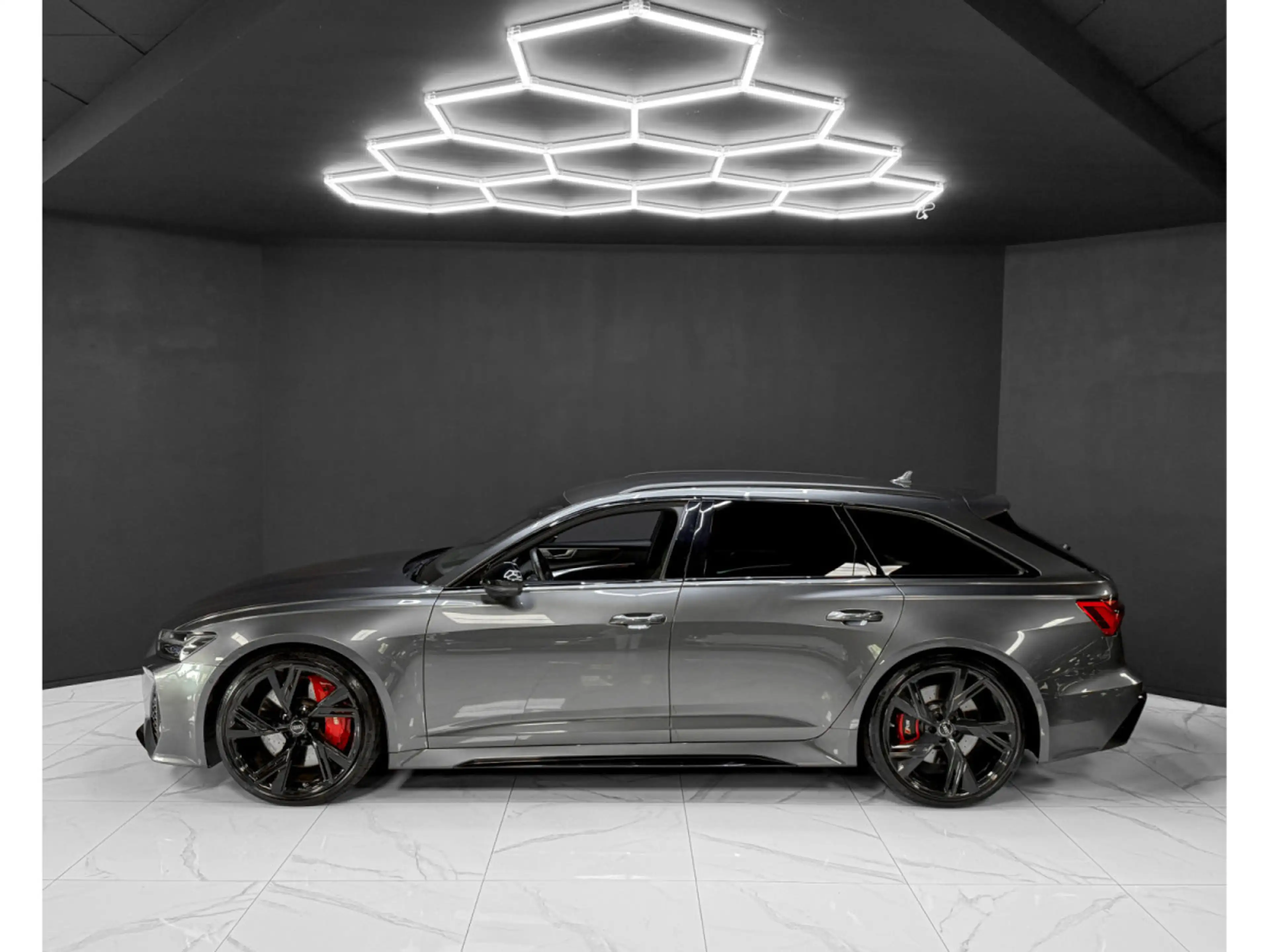 Audi RS6 Avant 4.0 V8 TFSI - New service — photo 2