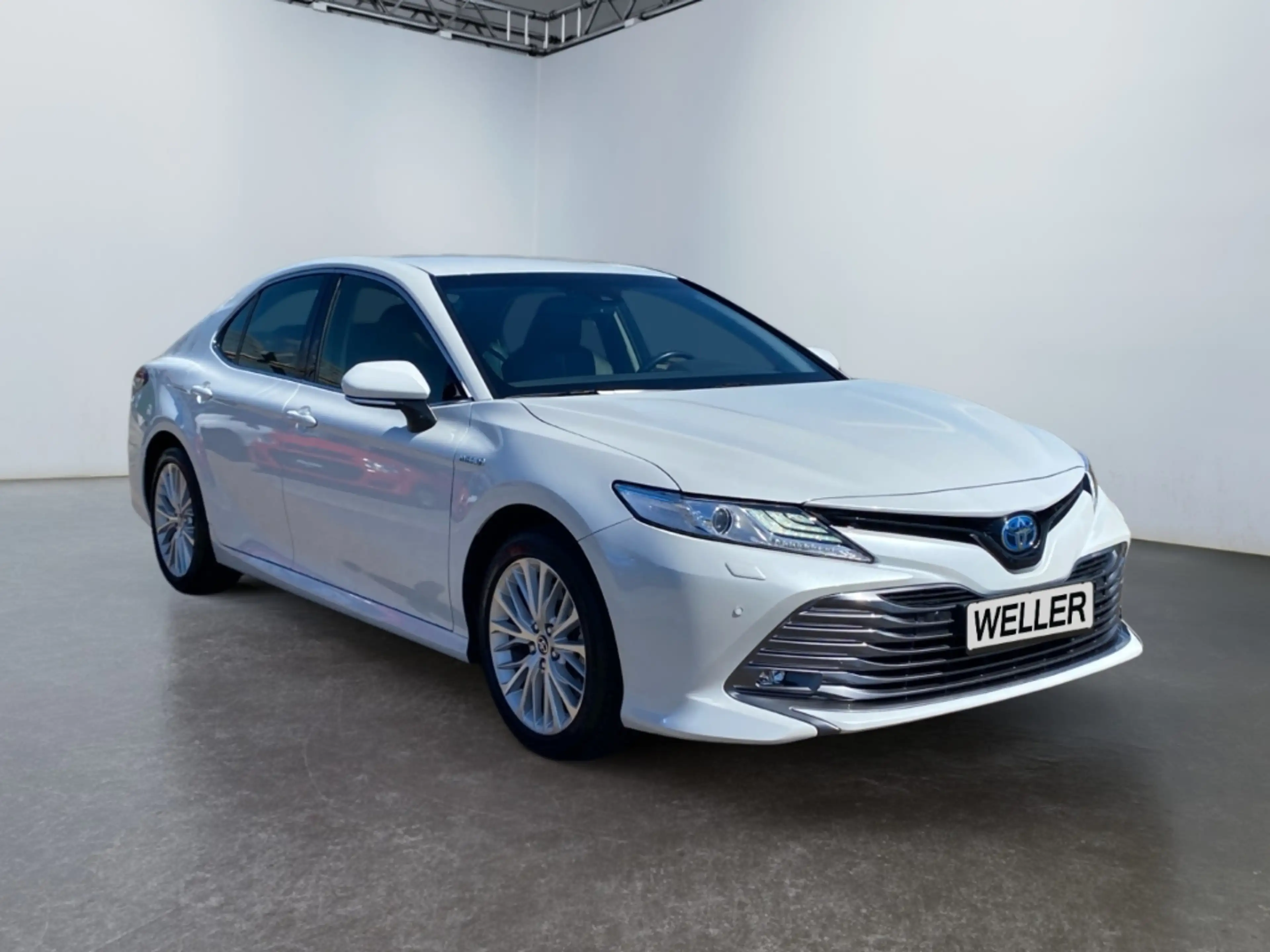 Toyota Camry Hybrid Executive *LED*RCam*Leder*Navi*SHZ* — photo 3