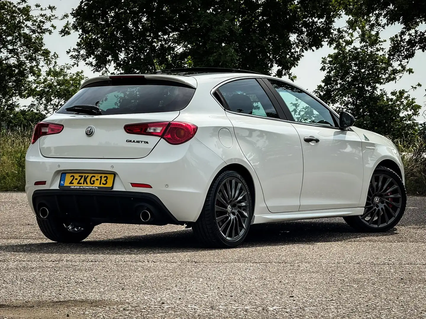 Alfa Romeo Giulietta 1.7 TBi Quadrifoglio Verde | Org. NL! | Panorama d Weiß - 2