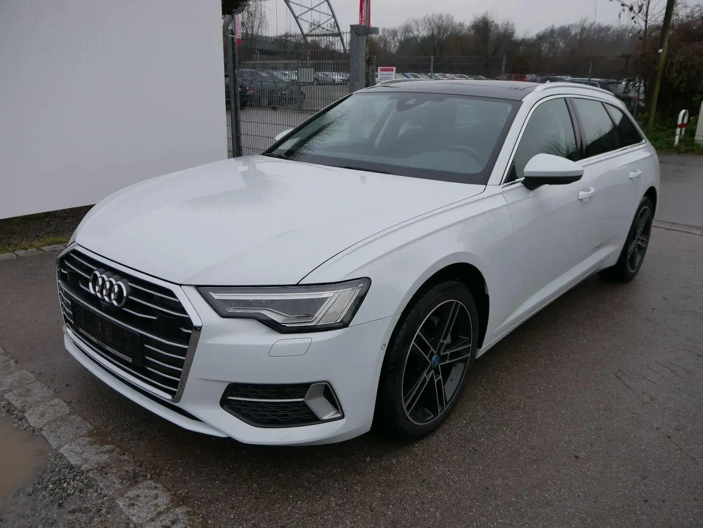 Audi A6 Avant 40TDI*NAVI*MATRIX-LED*TEMPOMAT*360-KAMERA... Weiß - 1