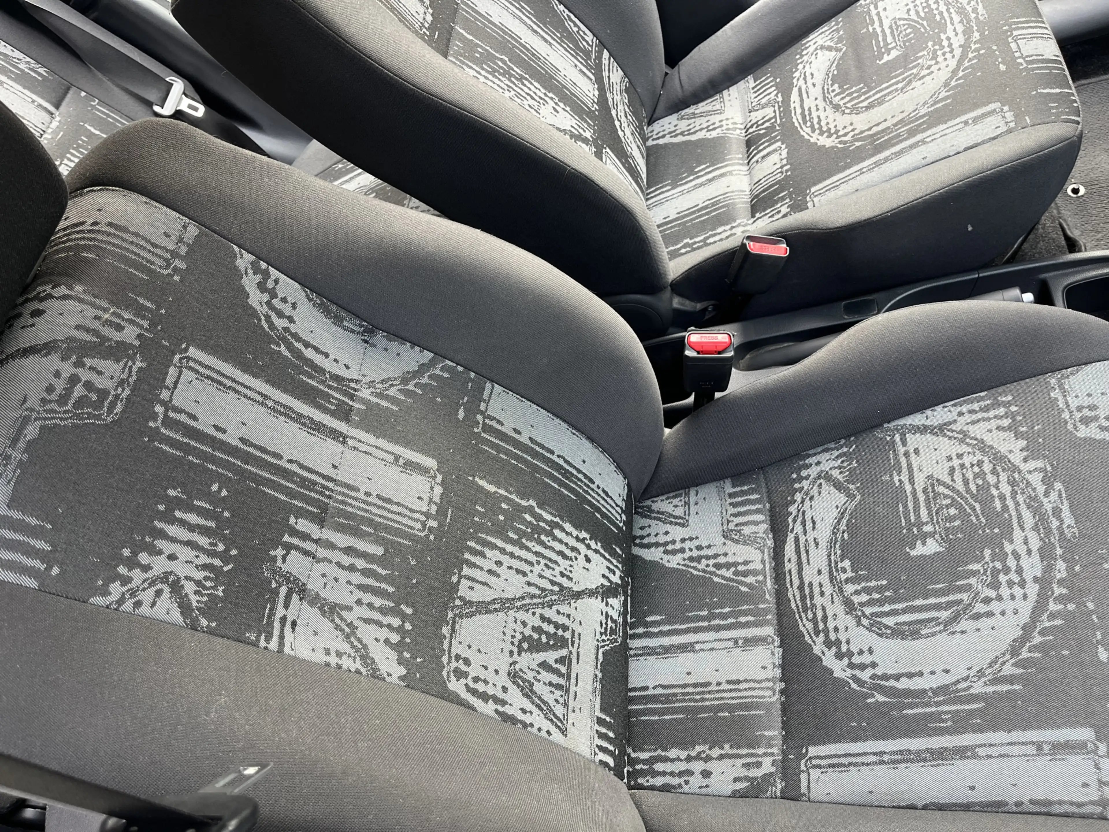 Opel Agila 1.2 Edition Automaat Airco — photo 9
