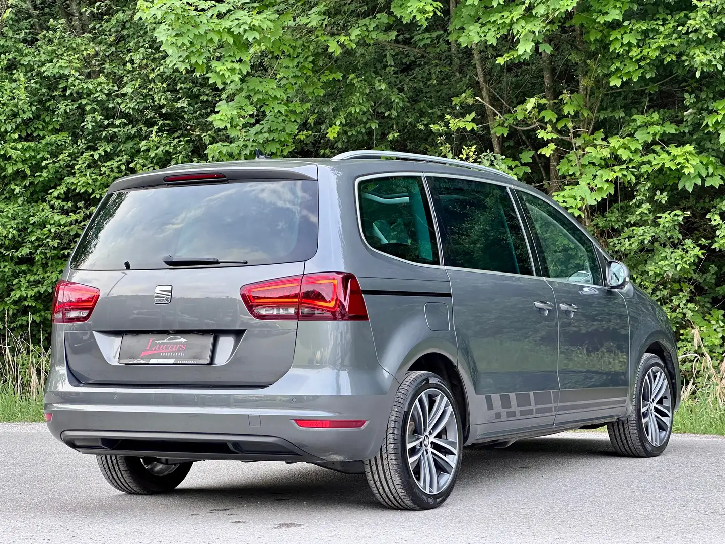 SEAT Alhambra FR-Line Allrad Aut. AHK*PANO*ACC*LEDER*1 BESITZ* Grau - 2