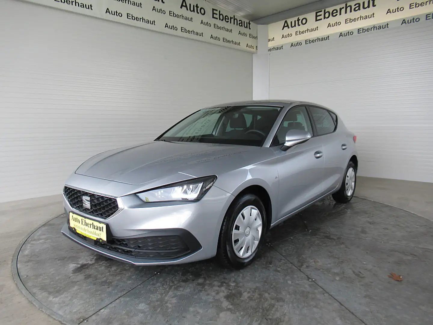 SEAT Leon TSI Reference *LED *Tempomat *Sitzheizung Silber - 1