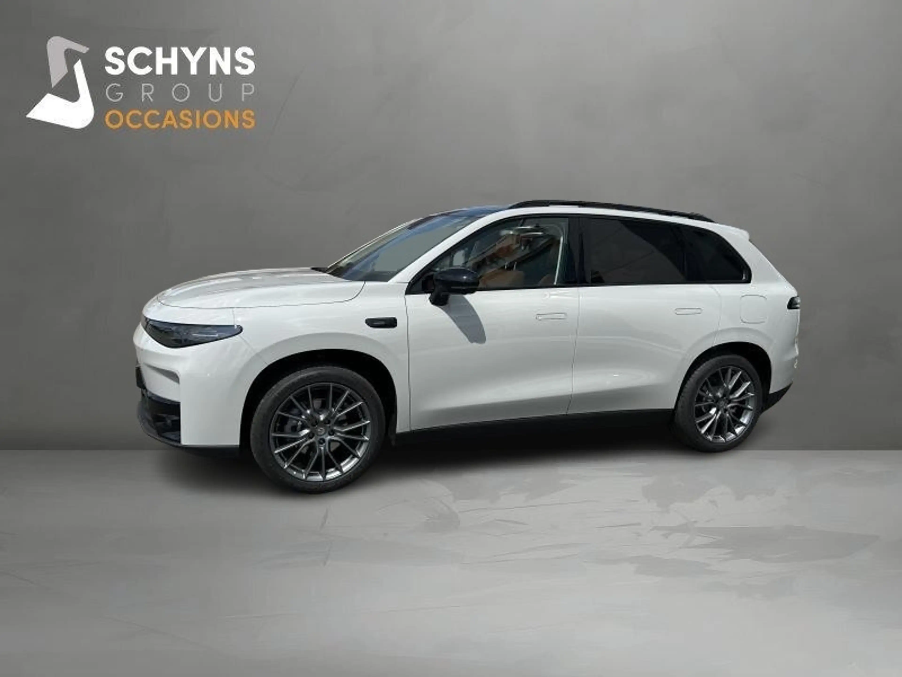 Leapmotor C10 DESIGN REEV MY25 — photo 3
