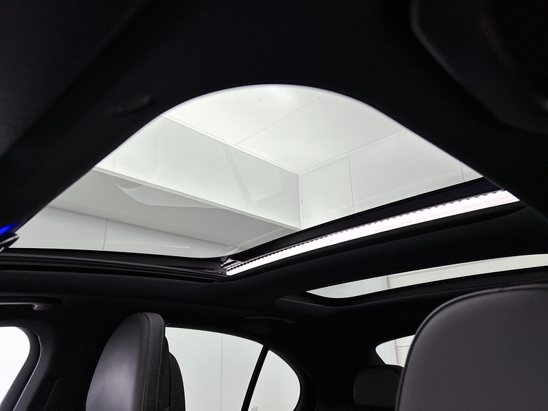 Mercedes-Benz E 300 e AMG Line | Panoramadak | 360° camera | Burmester — photo 4