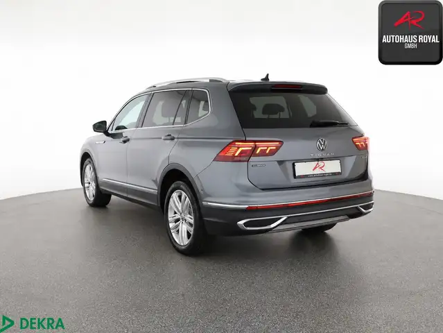 Volkswagen Tiguan Allspace view 3