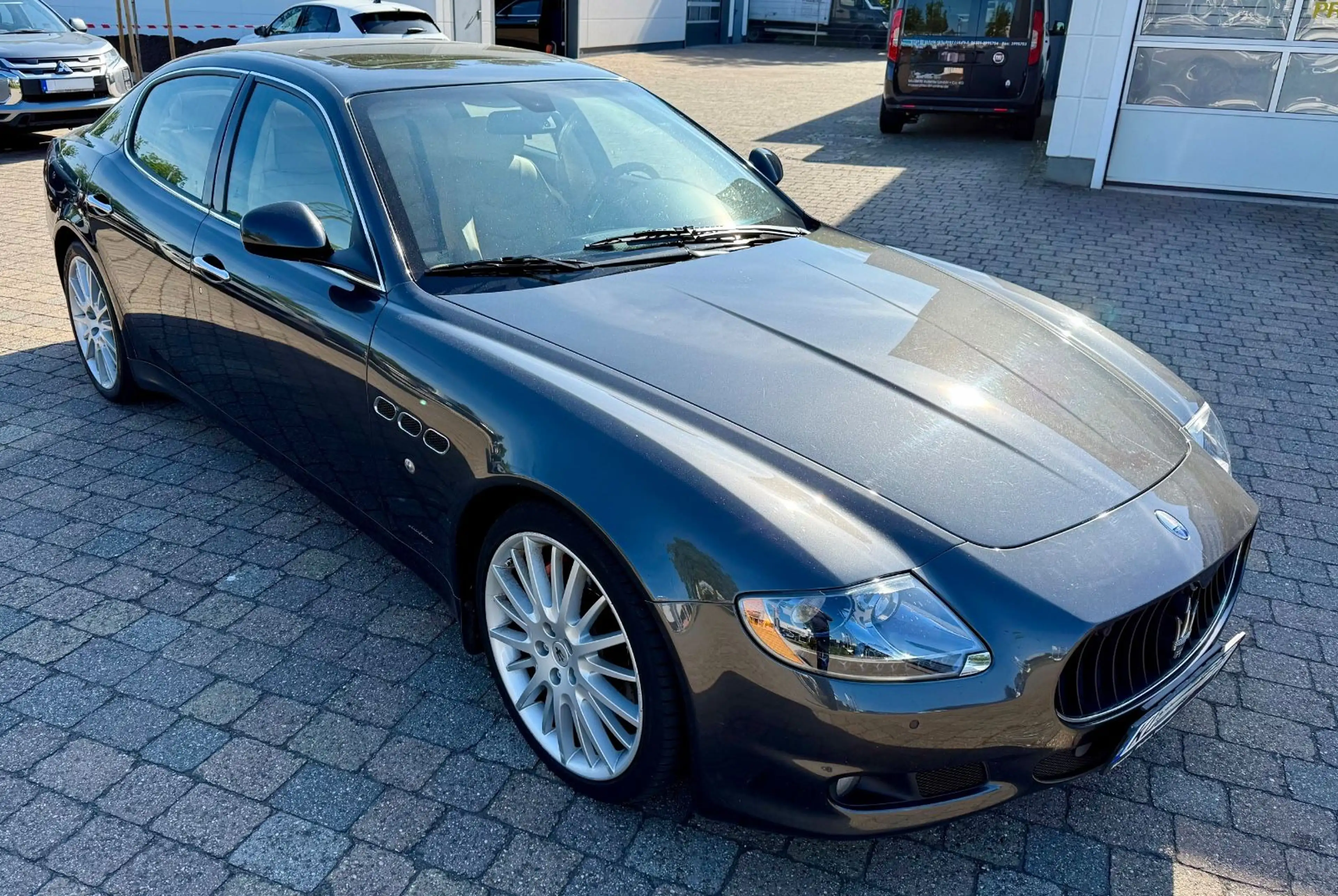 Maserati Quattroporte Sport GT S , deutsche Auslieferung — photo 2