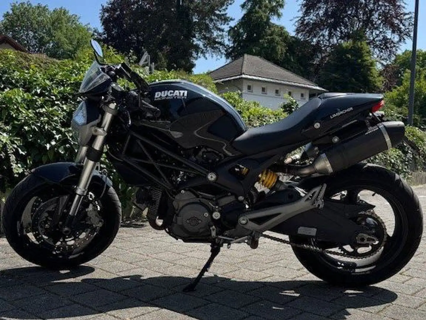 Ducati Monster 696 Monster 696+ crna - 1