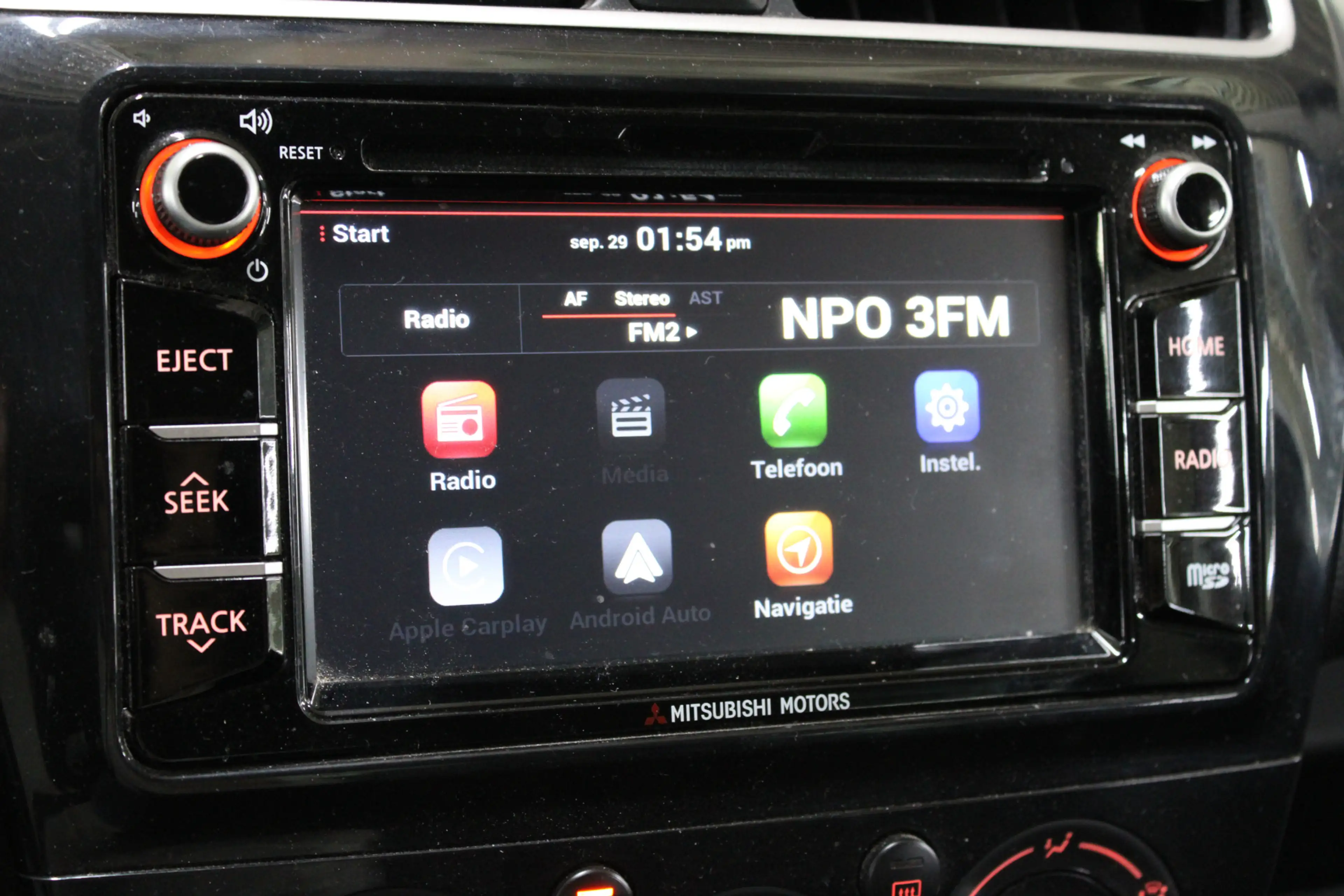 Mitsubishi Space Star 1.0 Cool+ / Airco / Apple Carplay / Android Auto / — photo 11