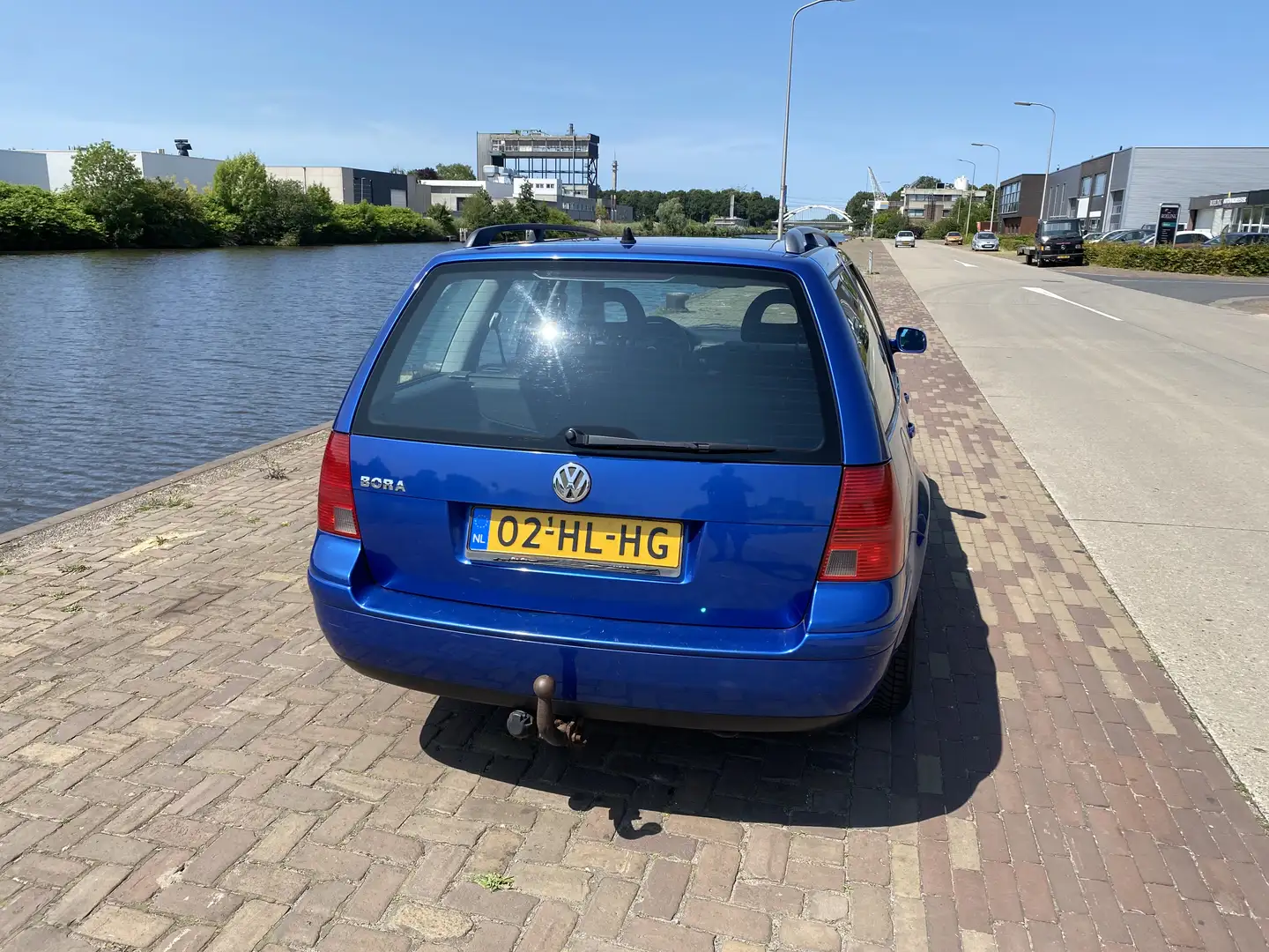 Volkswagen Bora 1.8-20V Turbo Highl. automaat Bleu - 1