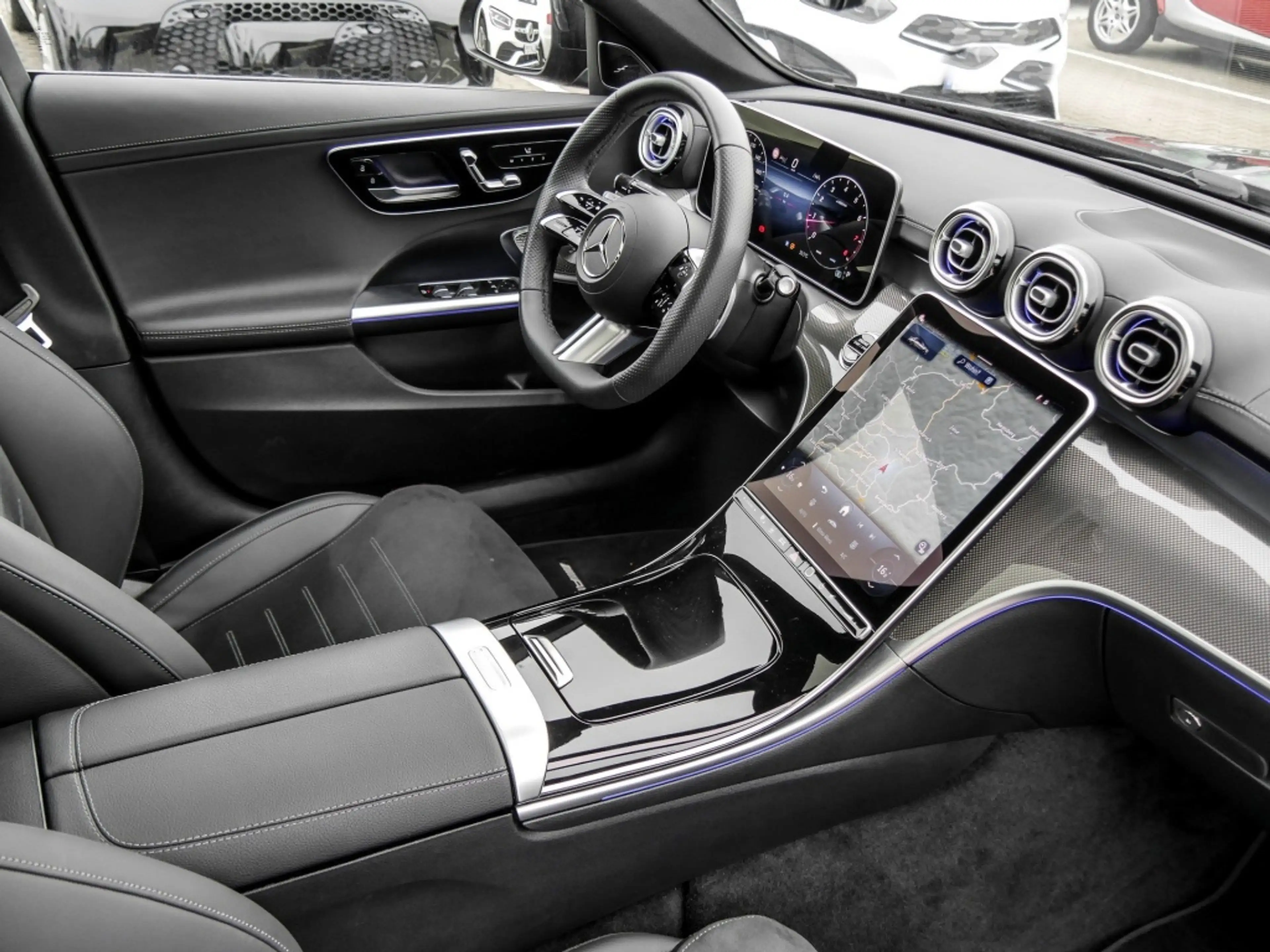 Mercedes-Benz C 200 AMG-Sport/Pano/360/Burm/StdHz/DIGITAL/Memo — photo 4